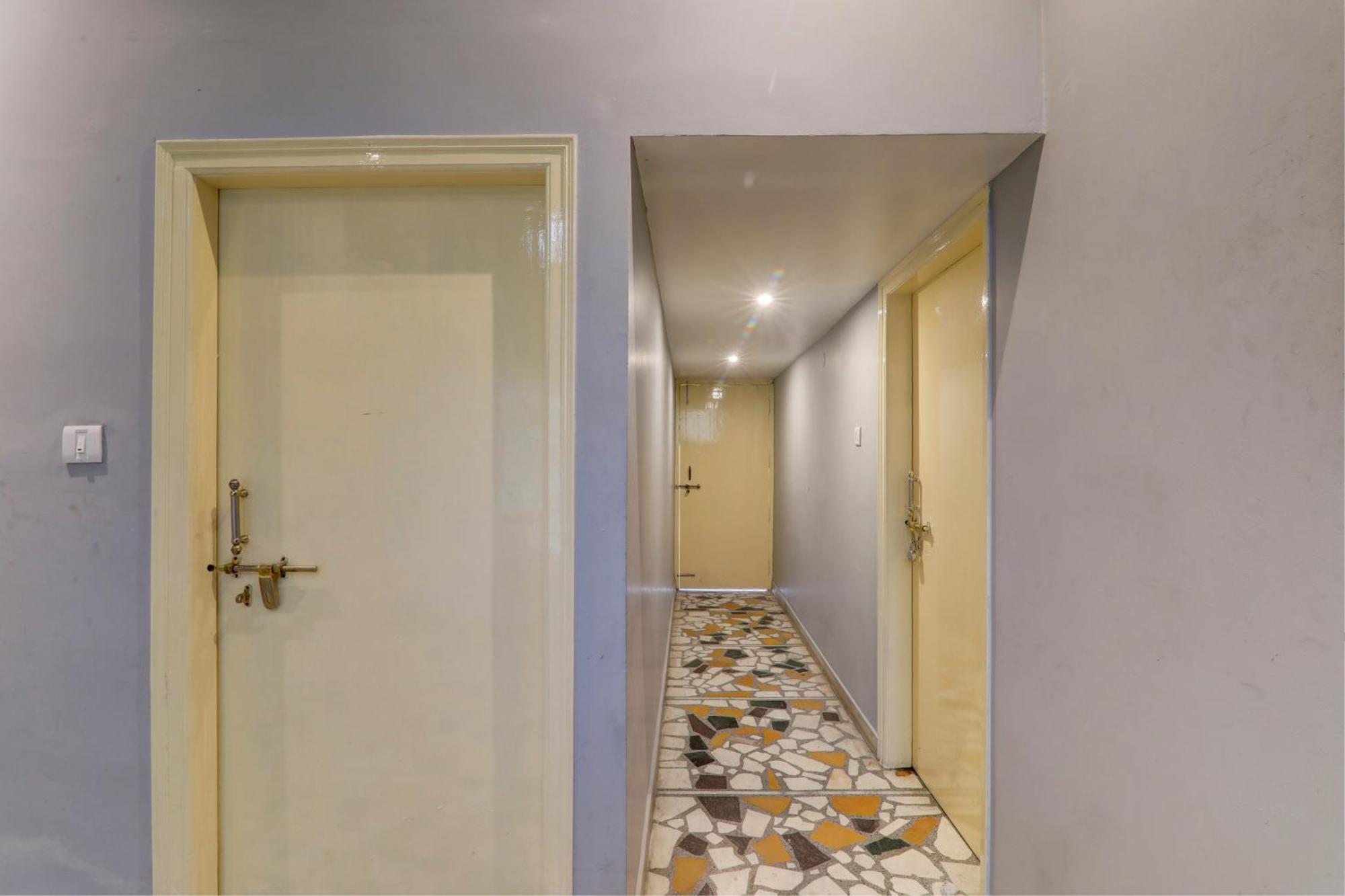Hotel O Flagship Adbhut Moment Hotel พาราณสี ภายนอก รูปภาพ