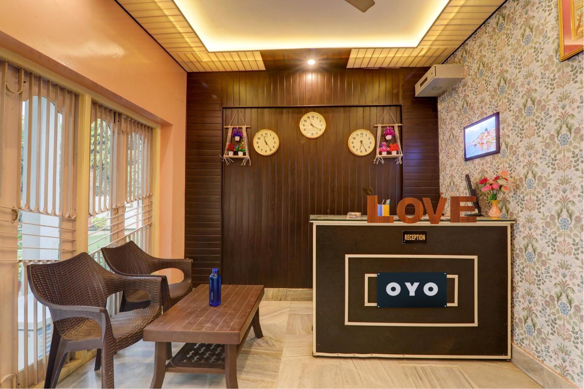Hotel O Flagship Adbhut Moment Hotel พาราณสี ภายนอก รูปภาพ