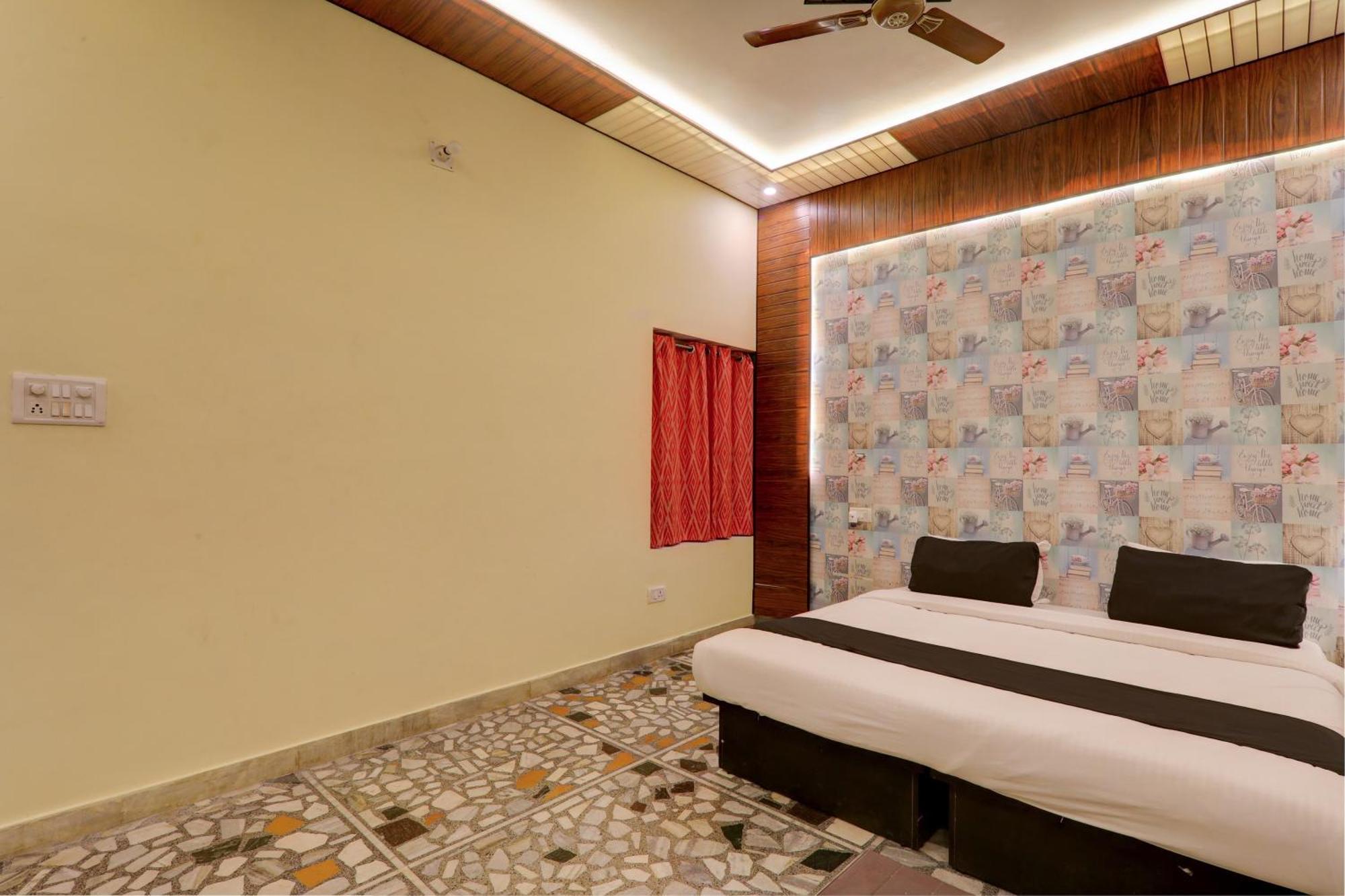 Hotel O Flagship Adbhut Moment Hotel พาราณสี ภายนอก รูปภาพ