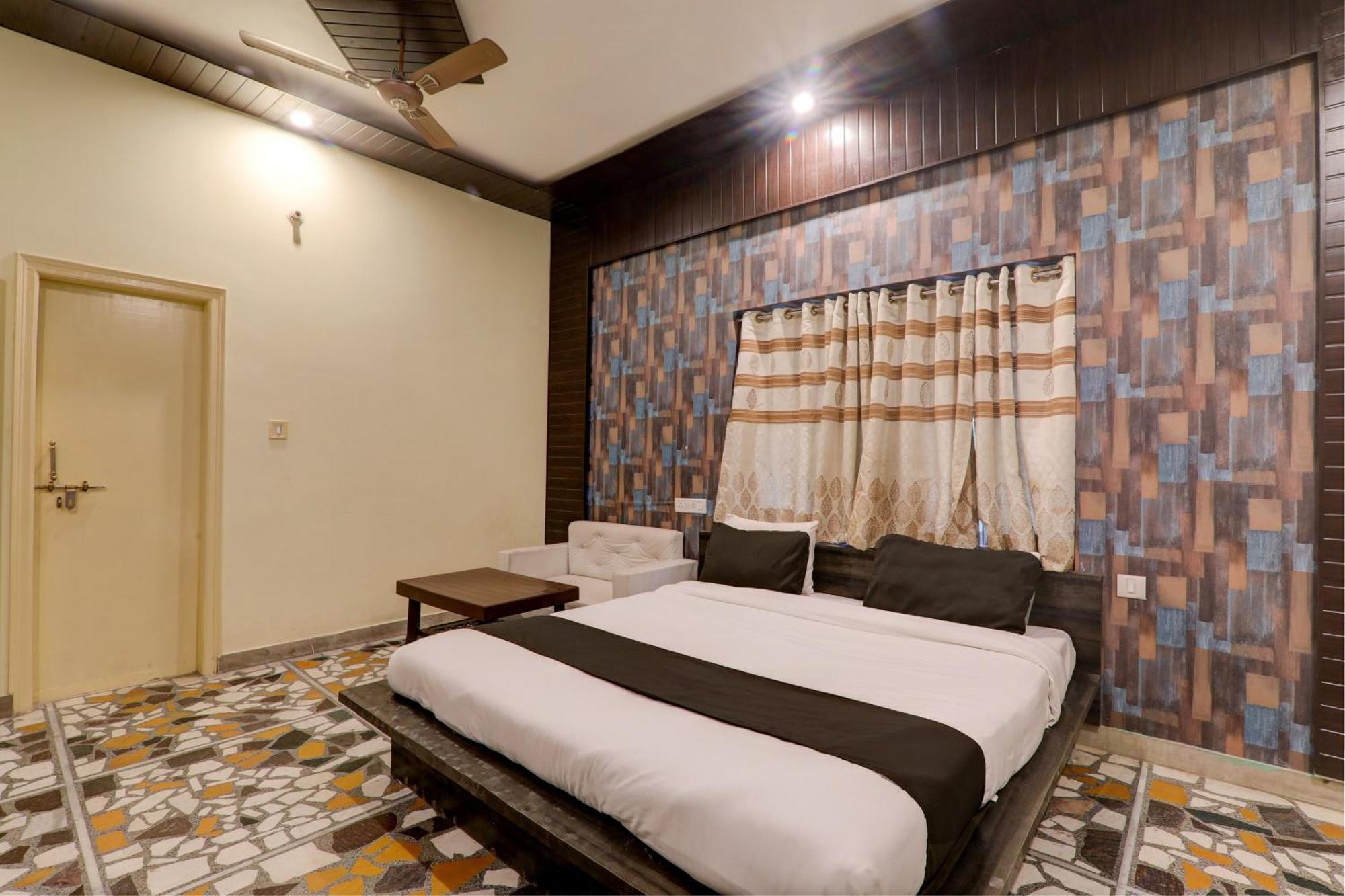 Hotel O Flagship Adbhut Moment Hotel พาราณสี ภายนอก รูปภาพ