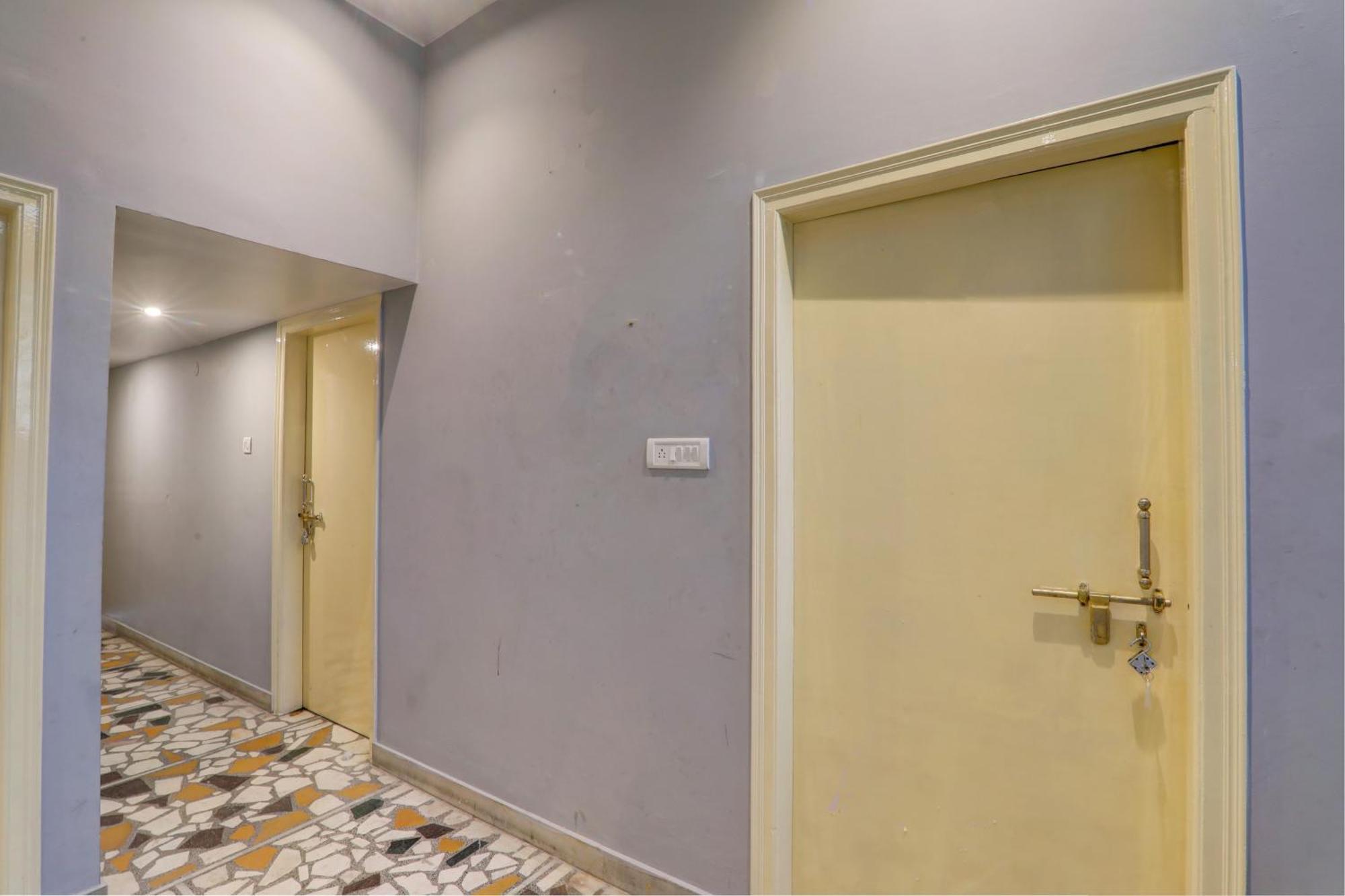 Hotel O Flagship Adbhut Moment Hotel พาราณสี ภายนอก รูปภาพ