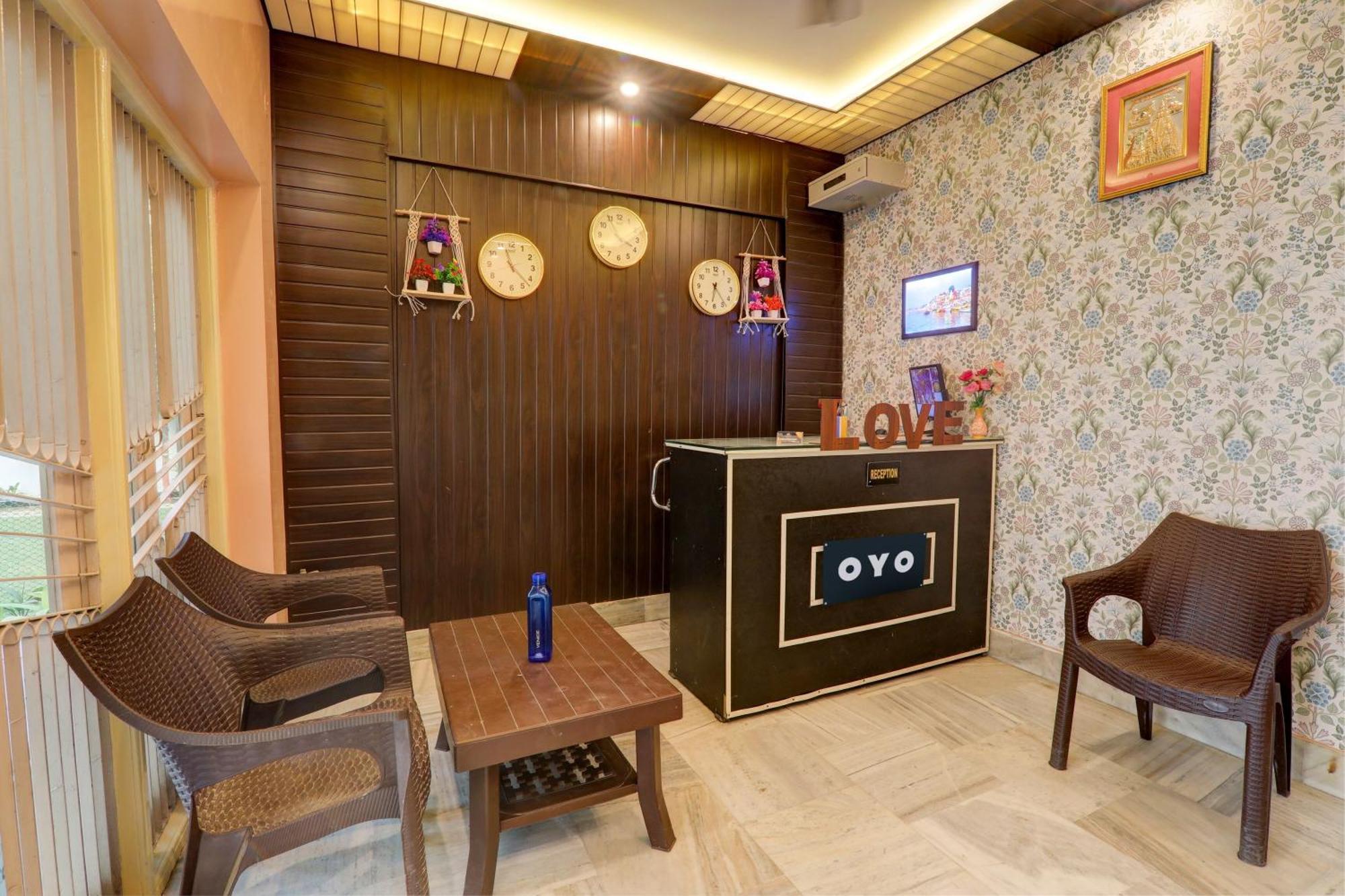 Hotel O Flagship Adbhut Moment Hotel พาราณสี ภายนอก รูปภาพ